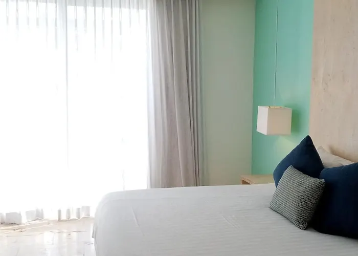 Anah Aparthotel